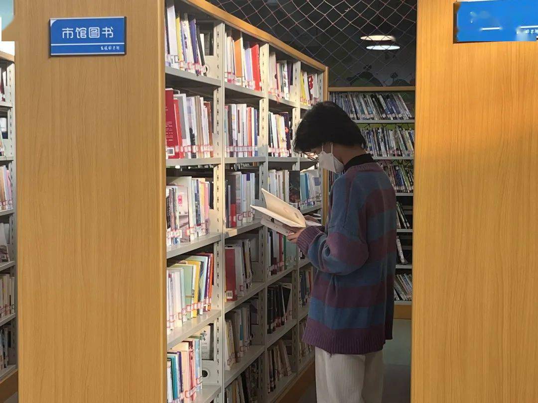 興城市圖書館新任領導的引領與展望